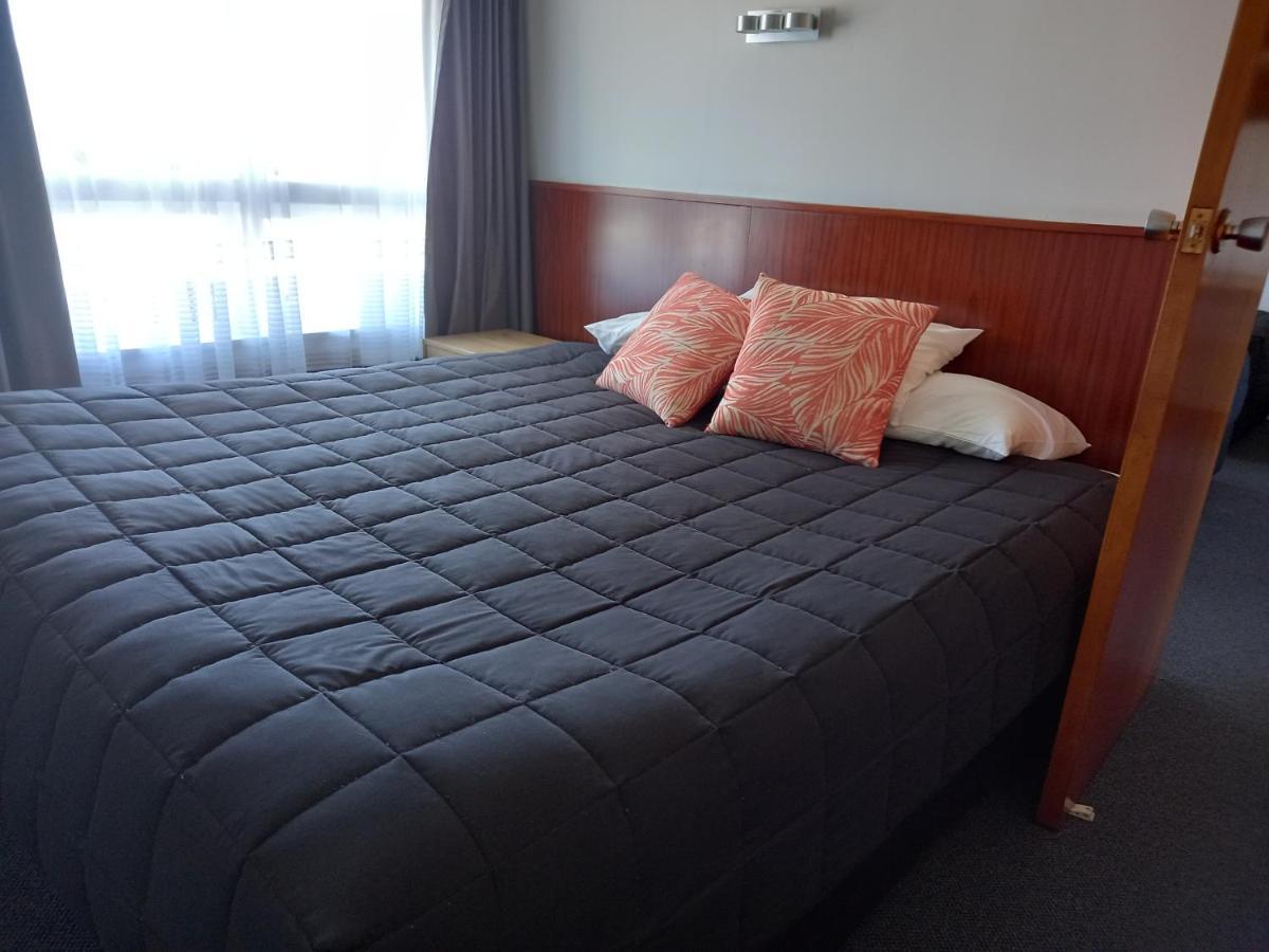 Tower Road Motel 3*